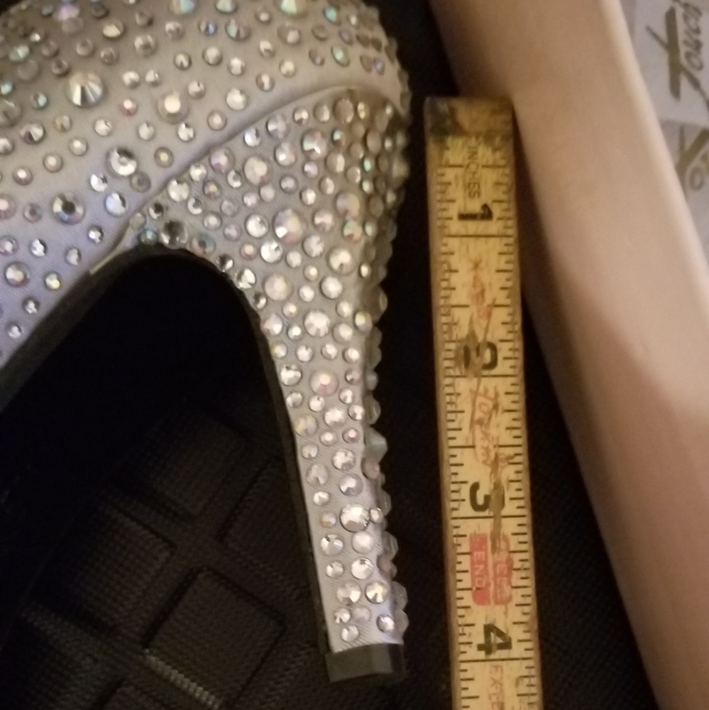 Never worn - Picture 4 of 5
